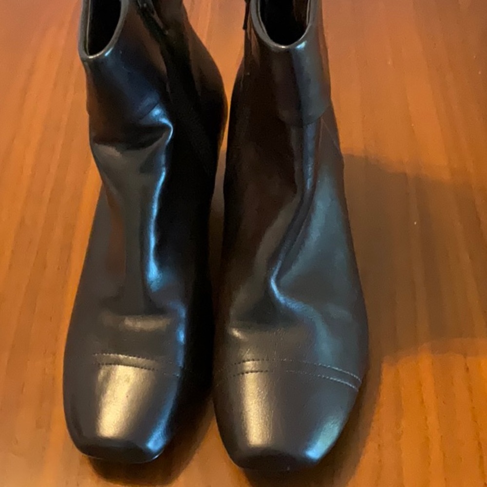 ankle boots - Picture 2 of 7